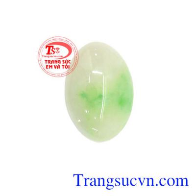 Mặt dây ngọc cẩm thạch thành công là sản phẩm ngọc cẩm thạch đẹp mang lại nhiều may mắn, sức khỏe cho người đeo