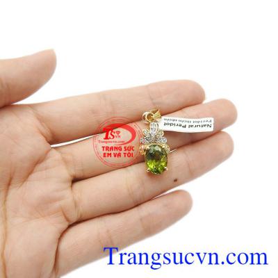 Sản phẩm bảo hành uy tín, giao hàng toàn quốc. Mặt dây peridot hộ sắc đẹp. Mặt dây peridot hộ sắc đẹp