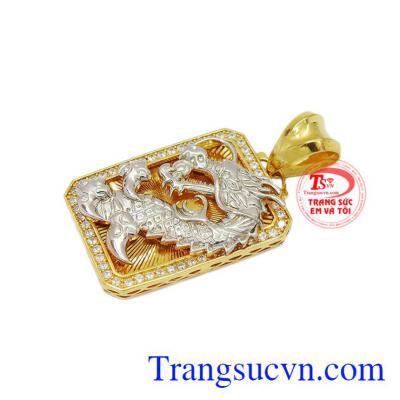 Mặt dây rồng may mắn mang lại vẻ mạnh mẽ, nam tính cho người đeo.