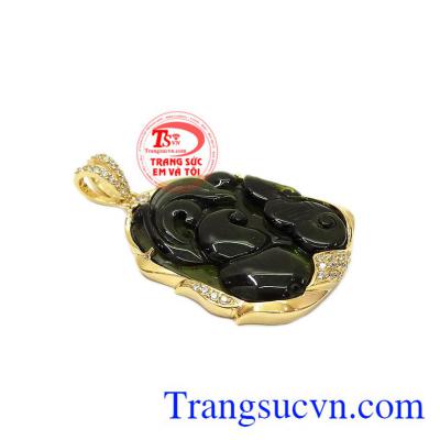 Mặt dây tourmalin thiên nhiên đẹp là sự kết hợp vàng tây 14k và đá tourmalin thiên nhiên.