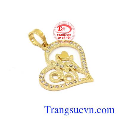 Mặt dây trái tim chữ lồng bằng vàng danh cho nữ món quà ý nghĩa.