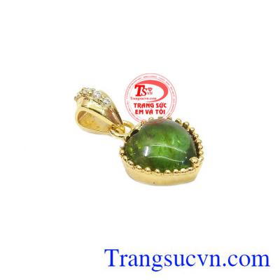 Thiết kế tinh tế mang nét đẹp quyến rũ, sang trọng. Mặt dây trái tim tourmalin thiên nhiên