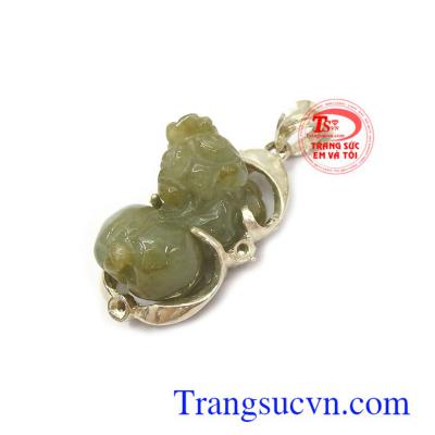 Mặt dây chuyền Tỳ hưu cẩm thạch bọc bạc cao cấp