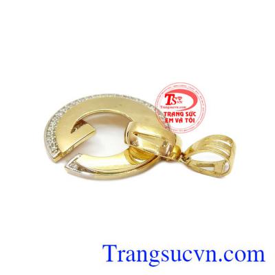 Mặt dây chuyền thương hiệu Gucci đẳng cấp. Mặt Gucci thời trang