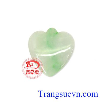 Mặt ngọc cẩm thạch ái tình được chế tác từ ngọc cẩm thạch thiên nhiên, công nghệ chế tác tinh xảo