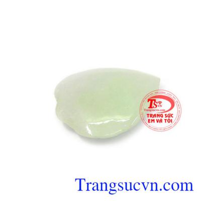 Mặt ngọc cẩm thạch hòa khí được sử dụng rất nhiều trong việc chế tác trang sức