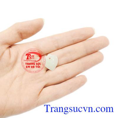 Mặt ngọc cẩm thạch hòa khí thích hợp làm quà tặng người thân trong dịp lễ tết quan trọng