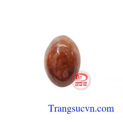 Mặt ngọc cẩm thạch như ý có thể được dùng làm mặt nhẫn, bền đẹp.