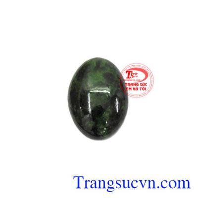 Mặt ngọc cẩm thạch oval may mắn là loại đá hiện đang được yêu thích và lựa chọn.