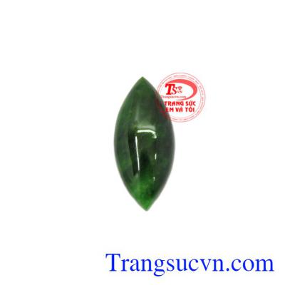 Mặt ngọc cẩm thạch tài lộc bình an là chứa nguồn năng lượng dồi dào có tác dụng giải trừ tà khí, đem lại may mắn cho gia chủ.
