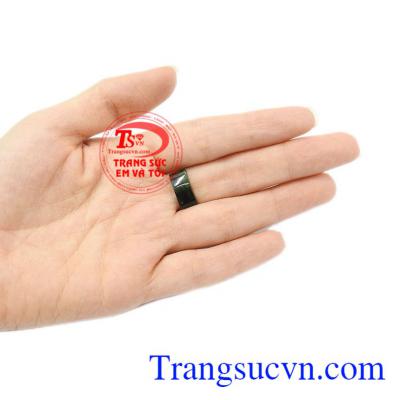 Công ty trang sức Em và Tôi chuyên chế tác và nhận làm theo yêu cầu