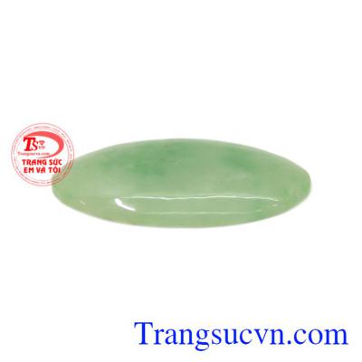 Mặt ngọc Jadeite Phúc Khí còn có tác dụng giải trừ tà khí, mang lại may mắn và bình an cho người đeo