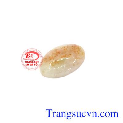 Ngọc cẩm thạch mang nhiều năng lượng có thể khiến người đeo lạc quan, hạnh phúc, may mắn hơn,Mặt ngọc Jadeite sung túc