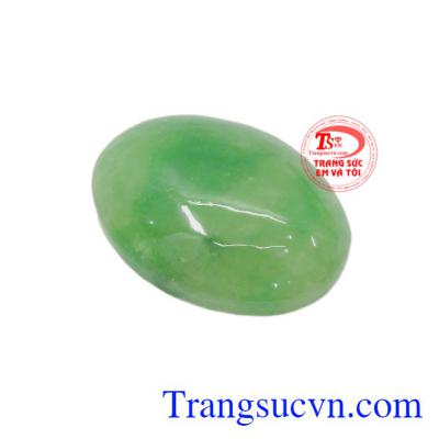Mặt ngọc Jadeite tài lộc đem lại điều tốt lành, xua đuổi những điều xui xẻo cho chủ nhân.
