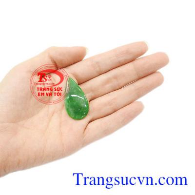 Trang sức Em và Tôi chuyên chế tác và nhận làm theo yêu cầu, đảm bảo uy tín chất lượng
