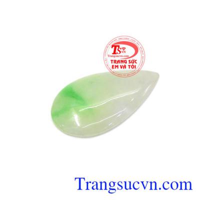 Mặt ngọc phỉ thúy sương mai giúp bạn tỏa sáng, sang trọng và nổi bật