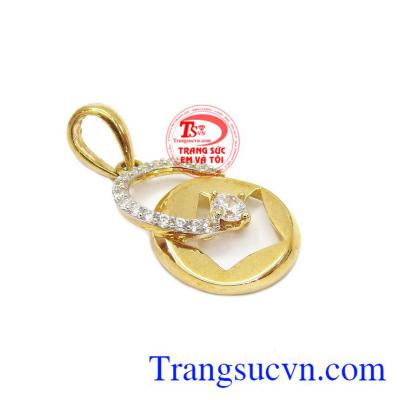 Mặt nữ lời thì thầm ngọt ngào, mặt nữ vàng tây xinh xắn nằm trong bộ sưu tập lời thì thầm ngọt ngào nhân dịp lễ 20-10-2017.
