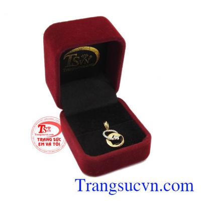 Đem lại một vẻ đẹp rạng rỡ cho người ấy. Mặt nữ lời thì thầm ngọt ngào