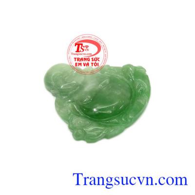 Mặt phật di lặc cẩm thạch may mắn được coi như vật hộ mệnh giúp củ nhân tránh khỏi tà ma, điều xui xẻo