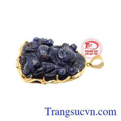 Có giấy kiểm định đá quý uy tín.