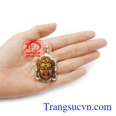 Mặt phật mắt hổ cho nam được bọc bạc 925 nên còn có tác dụng cản gió bảo vệ sức khỏe