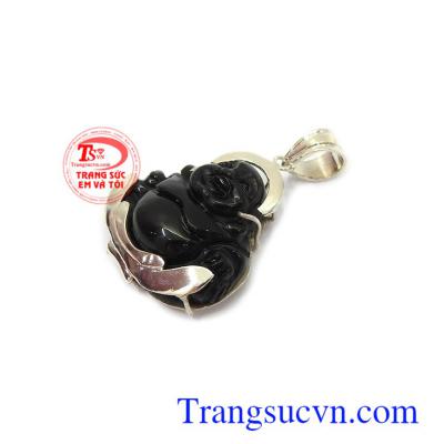 Mặt phật thiên thạch phù hợp nhiều loại dây chuyền khác nhau