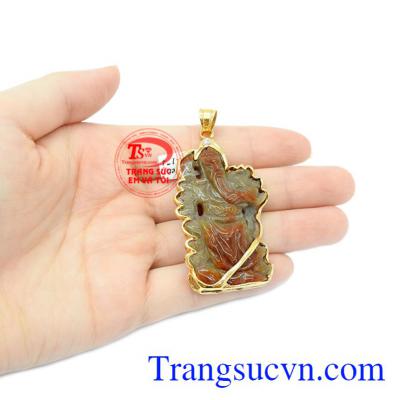 Mặt quan vân trường ngọc đỏ may mắn.