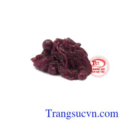 Mặt rồng đá Ruby là món quà ý nghĩa dành tặng cho người thân, bạn bè. 