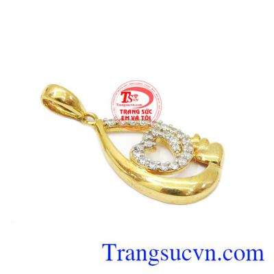 Mặt trái tim 18k được thiết kế tinh tế và đẹp mắt. Mặt trái tim 18k