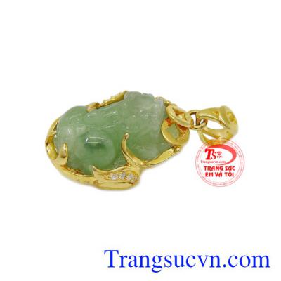 Mặt đá jadeite có thể chống nhược thị và giúp điều trị cận thị. Mặt tỳ hưu tài lộc