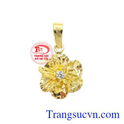 Mặt vàng hoa tuyết mang đến một sản phẩm tinh tế và dịu dàng cho phái đẹp. Mặt vàng hoa tuyết