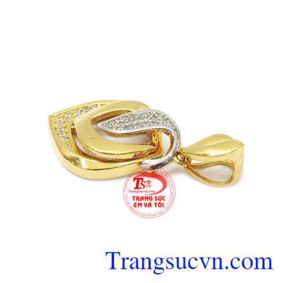 Mặt dây giúp cho chiếc dây chuyền của bạn trở nên hoàn hảo hơn. Mặt vàng tây đẹp