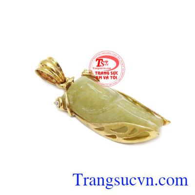 Mặt ngọc cẩm thạch sang trọng và hợp phong thủy. Mặt ve ngọc cẩm thạch