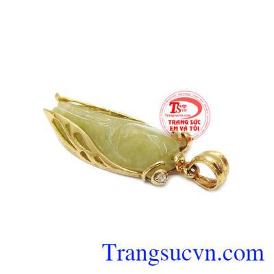 Mặt ve mang lại sự tỉnh táo, quyết định sáng suốt để các em học sinh tự tin và học giỏi. Mặt ve ngọc cẩm thạch