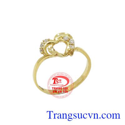 Chiếc Nhẫn Đôi tim bồ câu nhẫn nữ vàng tây,được thiết kế tinh tế