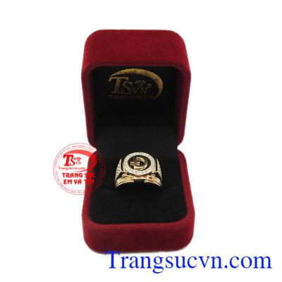 Sản phẩm bảo hành uy tín, giao hàng toàn quốc. Nhẫn nam phong cách vàng 18k. 