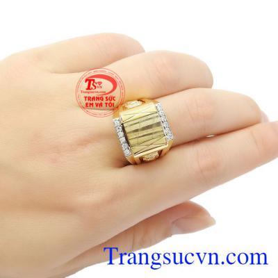 Sản phẩm thích hợp làm quà tặng cho người thân hoặc bạn bè,Nhẫn nam thạch anh tóc 14k tài lộc