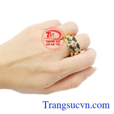 Công ty trang sức Em và Tôi chuyên chế tác và nhận làm theo yêu cầu