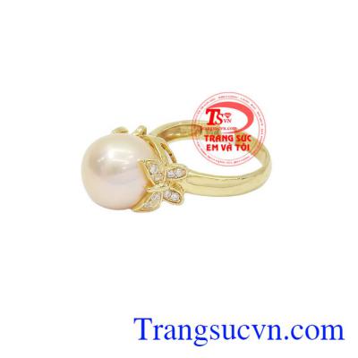 Nhẫn ngọc trai vàng đẹp.