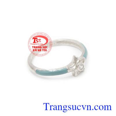 Nhẫn nữ bạc ngôi sao chế tác từ bạc 925