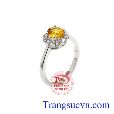 Nhẫn nữ Sapphire chất lượng được chế tác từ vàng trắng 14k