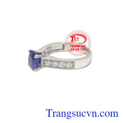 Nhẫn nữ sapphire đẹp