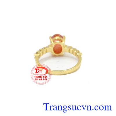 Sản phẩm thích hợp làm quà tặng cho người thân hoặc bạn bè,Nhẫn nữ Sapphire vàng 10k