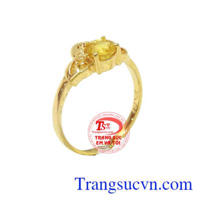 Nhẫn nữ vàng đá saphira thiên nhiên
