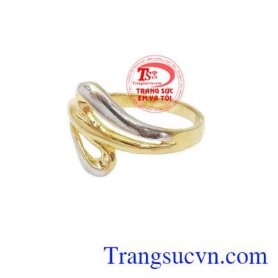 Nhẫn nữ vàng hai màu mang đến vẻ đẹp cho phái nữ