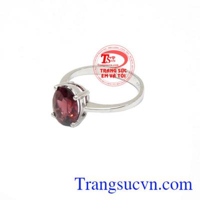 Nhẫn nữ vàng tây đá Granat thiên nhiên hợp với người mệnh hỏa và mệnh thổ