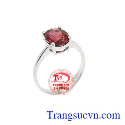 Nhẫn nữ vàng tây đá Granat thiên nhiên là sản phẩm đẹp được thiết kế đơn giản mà xinh xắn