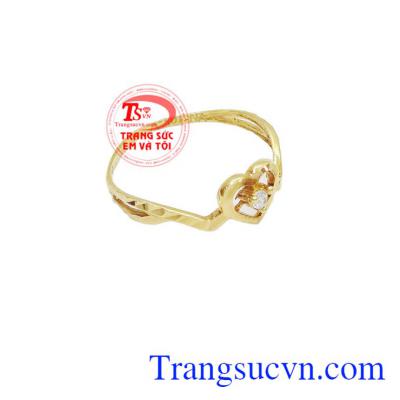 Nhẫn nữ là quý phái và sang trọng, vàng 10k, giao hàng hàng nhanh trên toàn quốc