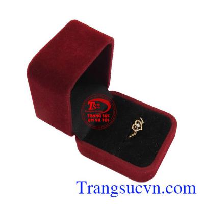 Nhẫn trái tim mong chờ
