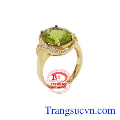Nhẫn vàng đá Peridot hộ mệnh đính đá peridot lục vàng thiên nhiên đẹp, sang trọng, dòng đá quý đẹp trường tồn với thời gian